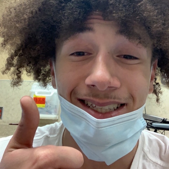 Meet your Posher, Kyle - Picture 1 of 1